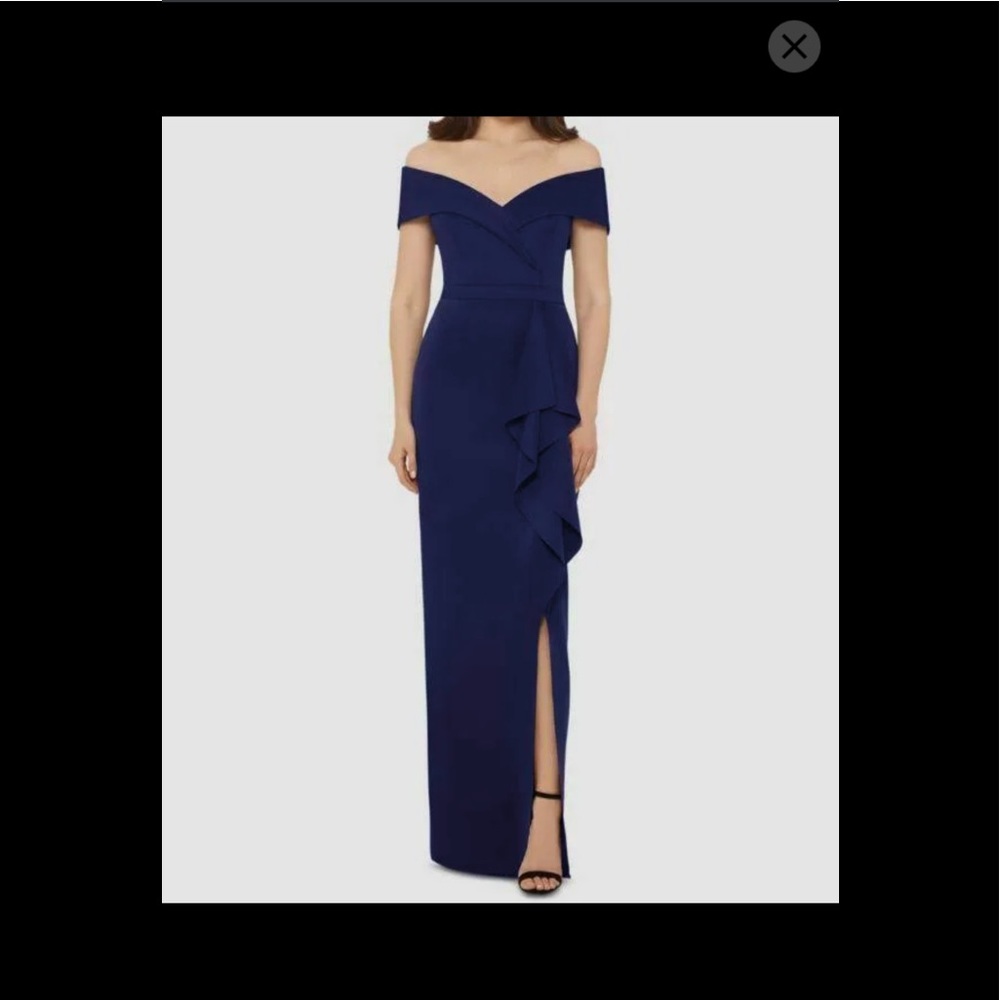 Gorgeous Xscape navy blue gown